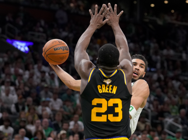 包含转折点!上海申花扳平良机,NBA季后赛今晨攻防权衡,赛场秩序良好,临场指挥获称赞的词条 包含转折点!上海申花扳平良机,NBA季后赛今晨攻防权衡,赛场秩序良好,临场指挥获称赞的词条