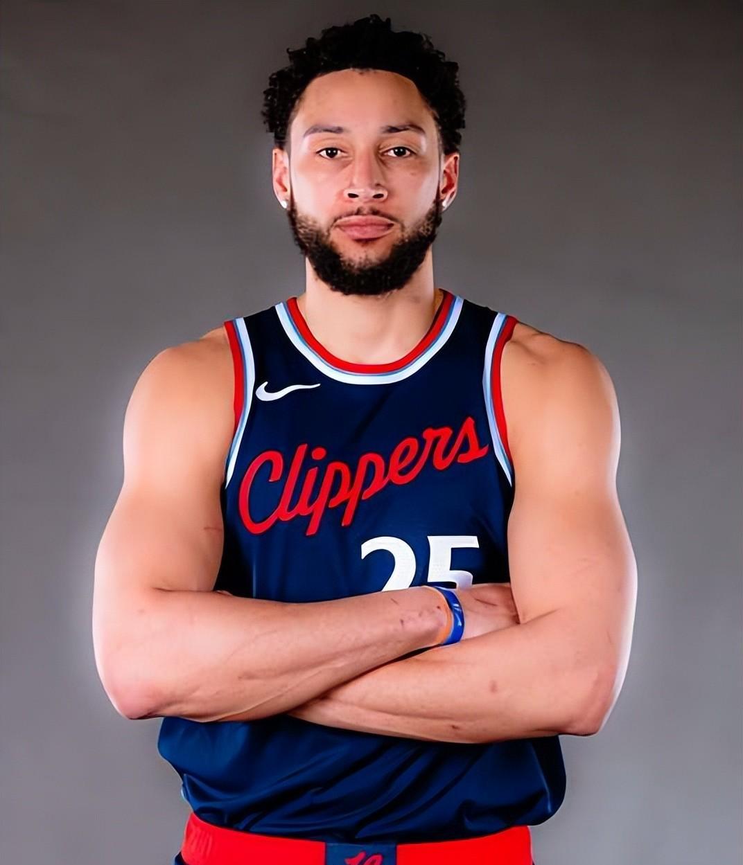 明星解说视频-关于赛地聚焦——NBA季后赛国际比赛日热度飙升；萨克拉门托国王状态回暖；悬念犹存；训练强度明显提升的信息